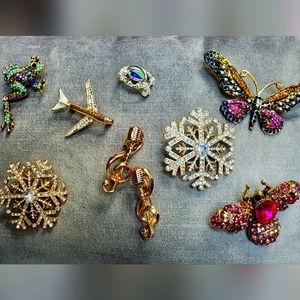 Brooches various designs choice of one